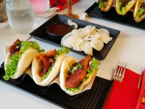 Po-Ké Ono @ Marketplace