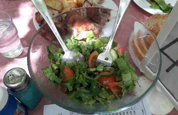 Platanos Taverna