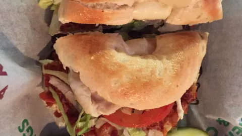 Momma Goldberg's Deli in Troy