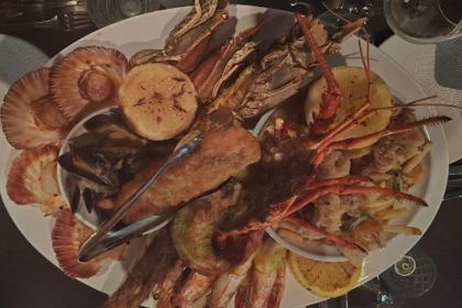 Glass Dining & Lounge Bar