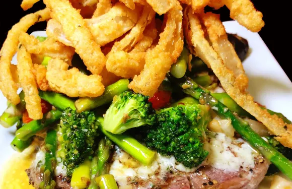 Trinidad Bay Eatery & Gallery