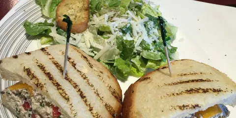 Redwood Cafe