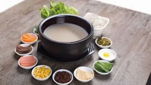 树华昆明过桥米线店(瑞丽店) in รุ่ยลี่