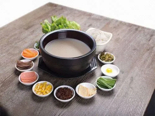 樹華昆明過橋米線店（瑞麗店）