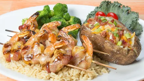 Whiskey Creek® Wood Fire Grill in ノーフォーク