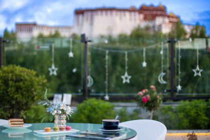 西藏木雅康桑富氧酒店(拉萨布达拉宫店)·木雅观景餐厅