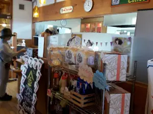 コメダ珈琲店 石和店