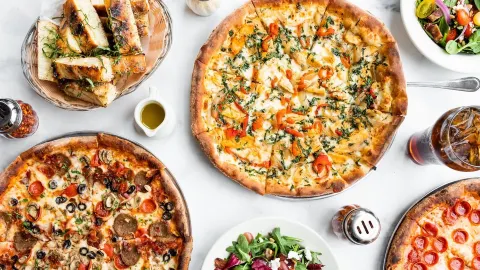 Amici's East Coast Pizzeria in Mountain View