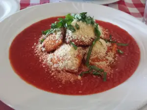 Flip's Wine Bar & Trattoria