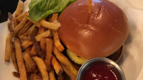 The Annex Cocktail Lounge in แฟลกสตาฟ