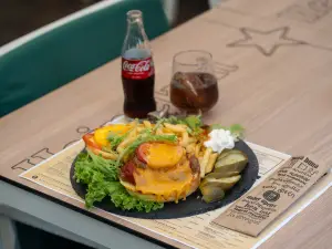 Charlie's Pub