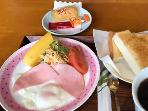 Hanabusa Cafe