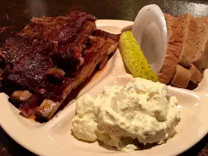 Hickory Pit Stop