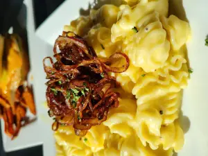 Crave Grille