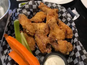 De'd Dog Bar & Grill