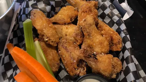 De'd Dog Bar & Grill in Jasper