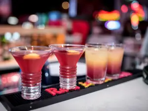 Cocoon Lounge Bar&Sushi