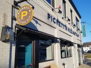 Pickett's Village Bar