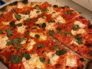 Frank Pepe Pizzeria Napoletana