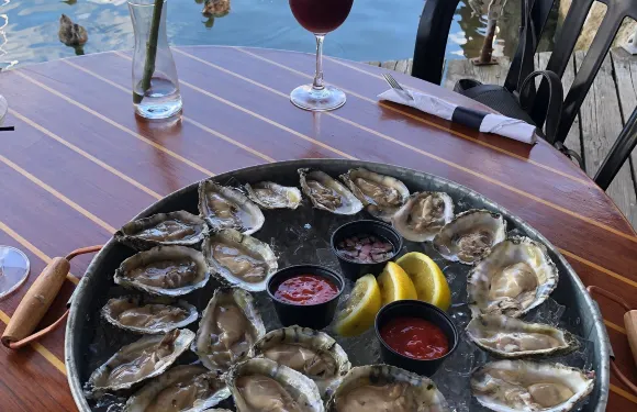 Shuckers World Famous Raw Bar
