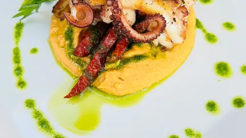 Crescenzo Hotel Ristorante in ปรอซิดา