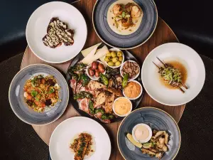 Loxley's Restaurant & Wine Bar