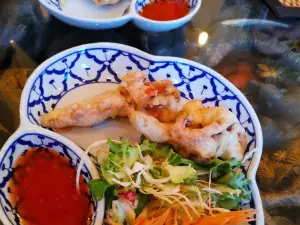 Luk Thai at The Cricketers