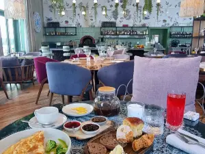 Kruzhevo  Restaurant