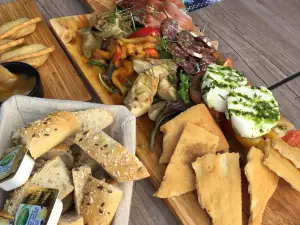 La Selva Food & Drinks