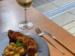 La Terra Brasserie