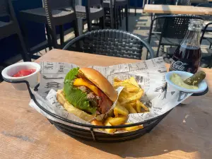 Hamnrestaurangen & Hamnens glass
