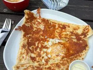 Lókal Bistro