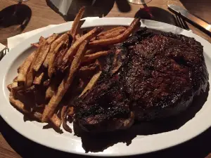 Doe's Eat Place