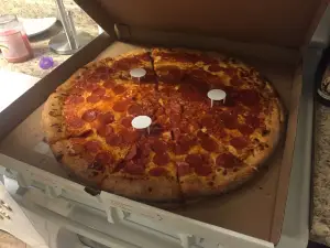 DC's Pizza & Catering