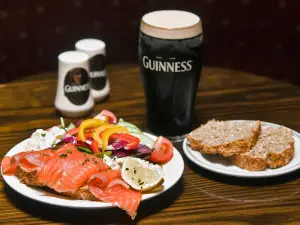 Lowry's Music & Whiskey Bar