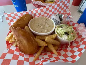 Hungry Harbor Grille