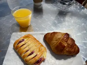 Mornings in Paris