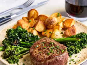 Bistro 214