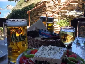 Taverna Karavostasi