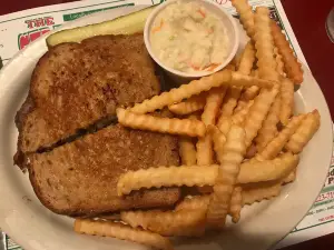 Streamliner Family Restaurant
