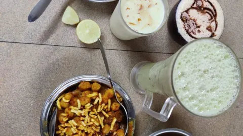 Apna Sweets in Indore