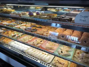 La Familia Bakery 2
