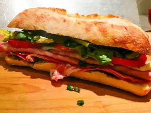 No Quarter Deli & Market