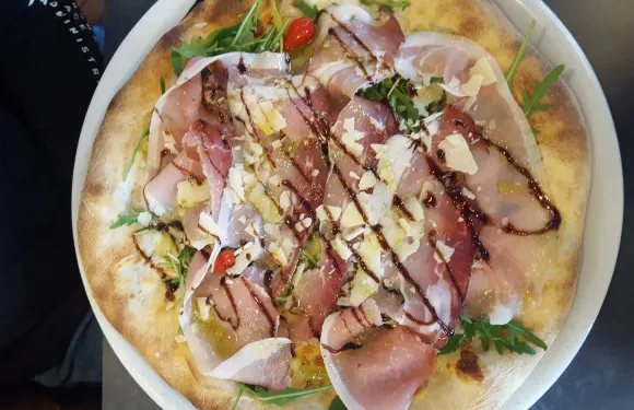 CHEF'zïolo PIZZA