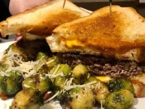 The Library Sports Grille & Brewery