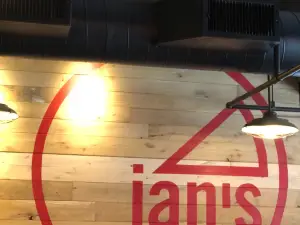 Ian's Pizza