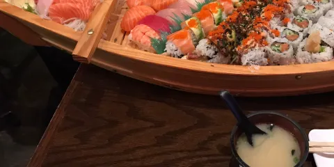 Naru Sushi Japanese Restaurant