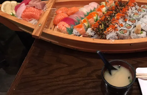 Naru Sushi Japanese Restaurant