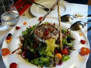 Unhola Restaurant