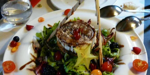 Unhola Restaurant